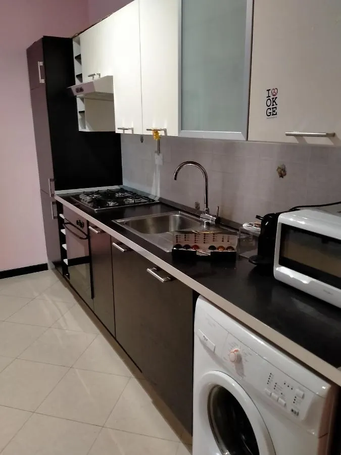 Apartment Ferienwohnung Airport Alexander Genua Italien